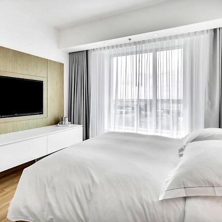 Hotel Mortagne Boucherville Eksteriør billede