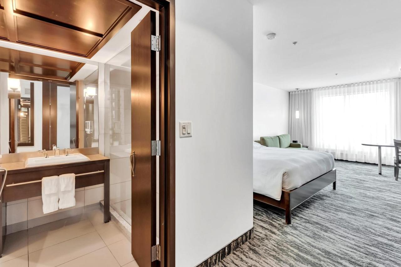 Hotel Mortagne Boucherville Eksteriør billede