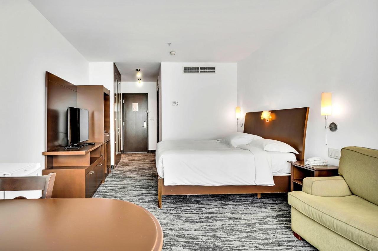 Hotel Mortagne Boucherville Eksteriør billede